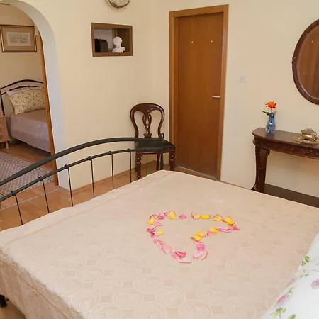 Seaside House With A Swimming Pool - 22890 Holiday home