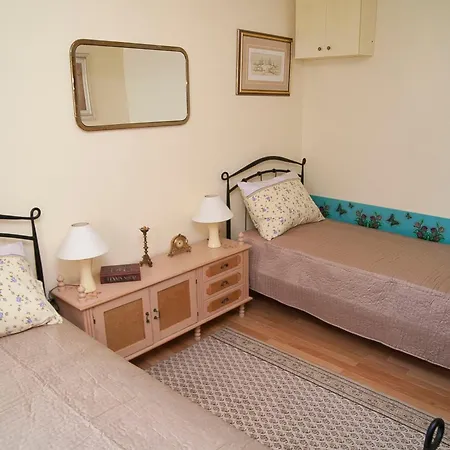 Seaside House With A Swimming Pool - 22890 Split