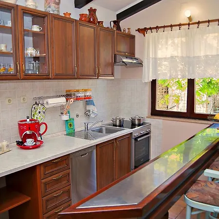 Seaside House With A Swimming Pool - 22890