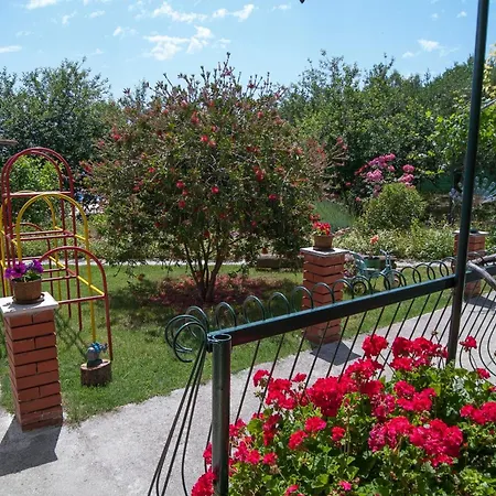 Seaside House With A Swimming Pool - 22890 Vakantiehuis